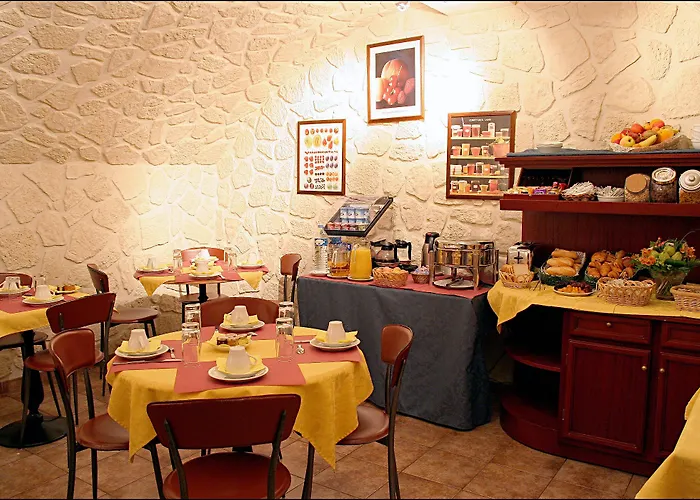 Szálloda La Dependance Párizs