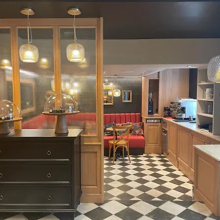 La Dependance Отель