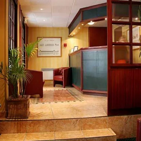 La Dependance Париж