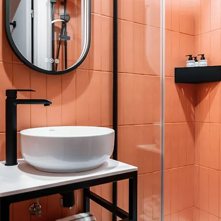 La Dependance Париж