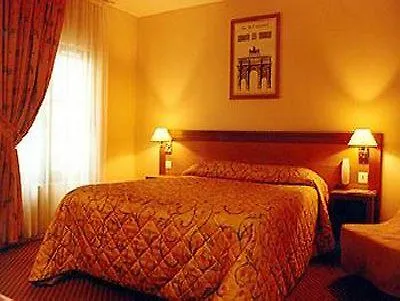 La Dependance 3* Paris