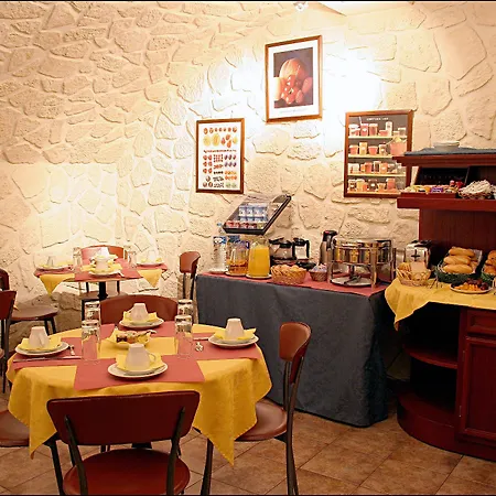 Hotel La Dependance Paris