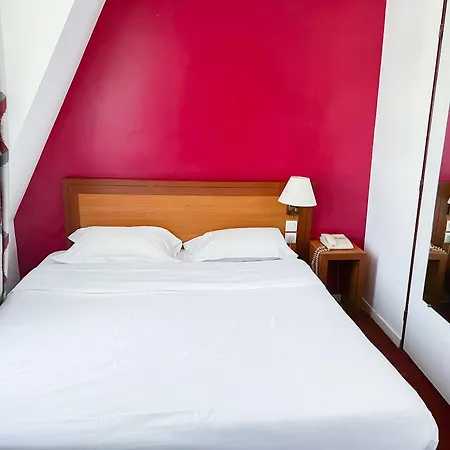 Hotel La Dependance 3*